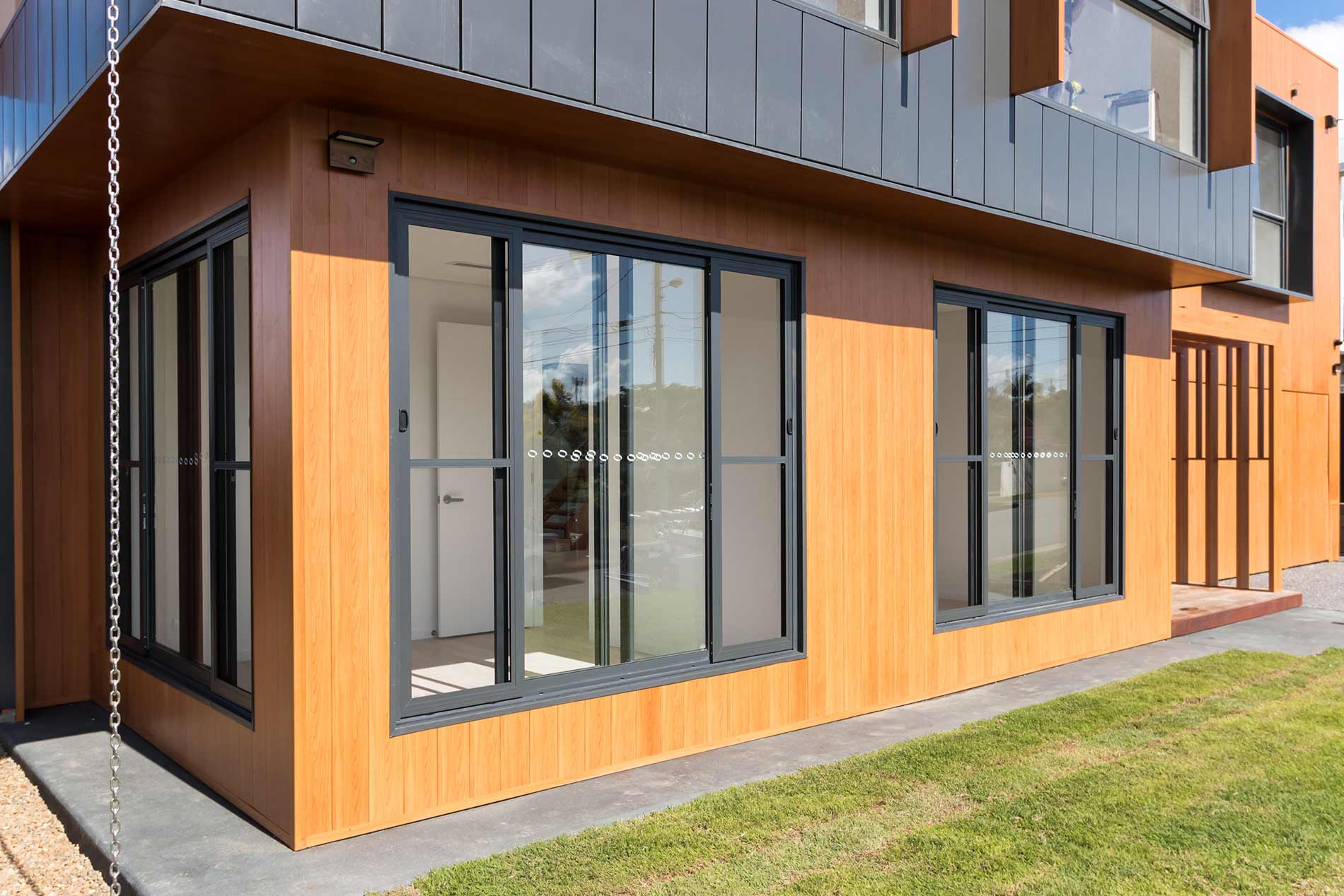 Noise Reduction Sliding Windows